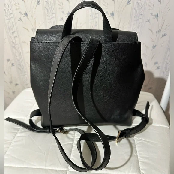 Kate Spade NWOT & Disney Collab Minnie Mouse Backpack with Red Polka Dot Bow - Picture 3 of 11